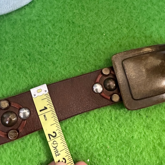 EUC- FRENCH CONNECTION brown studded leather belt w/ brass buckle main image 6